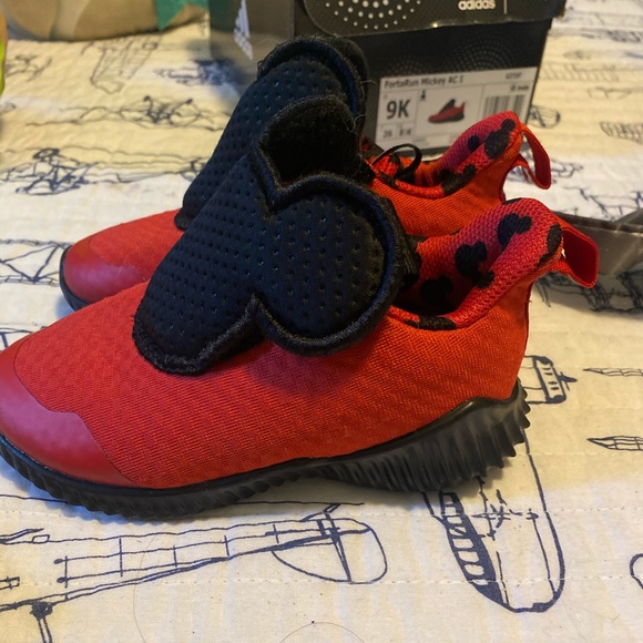 Mickey Mouse adidas sneakers - Picture 1 of 3